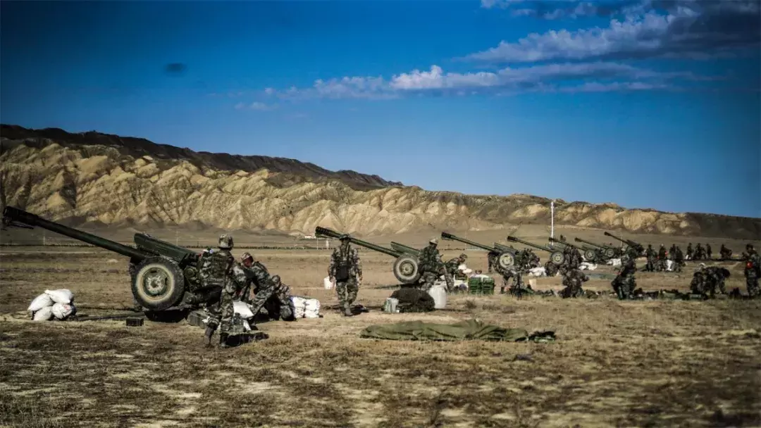 张张可以做壁纸,超燃炮兵实弹射击现场图拿走不谢