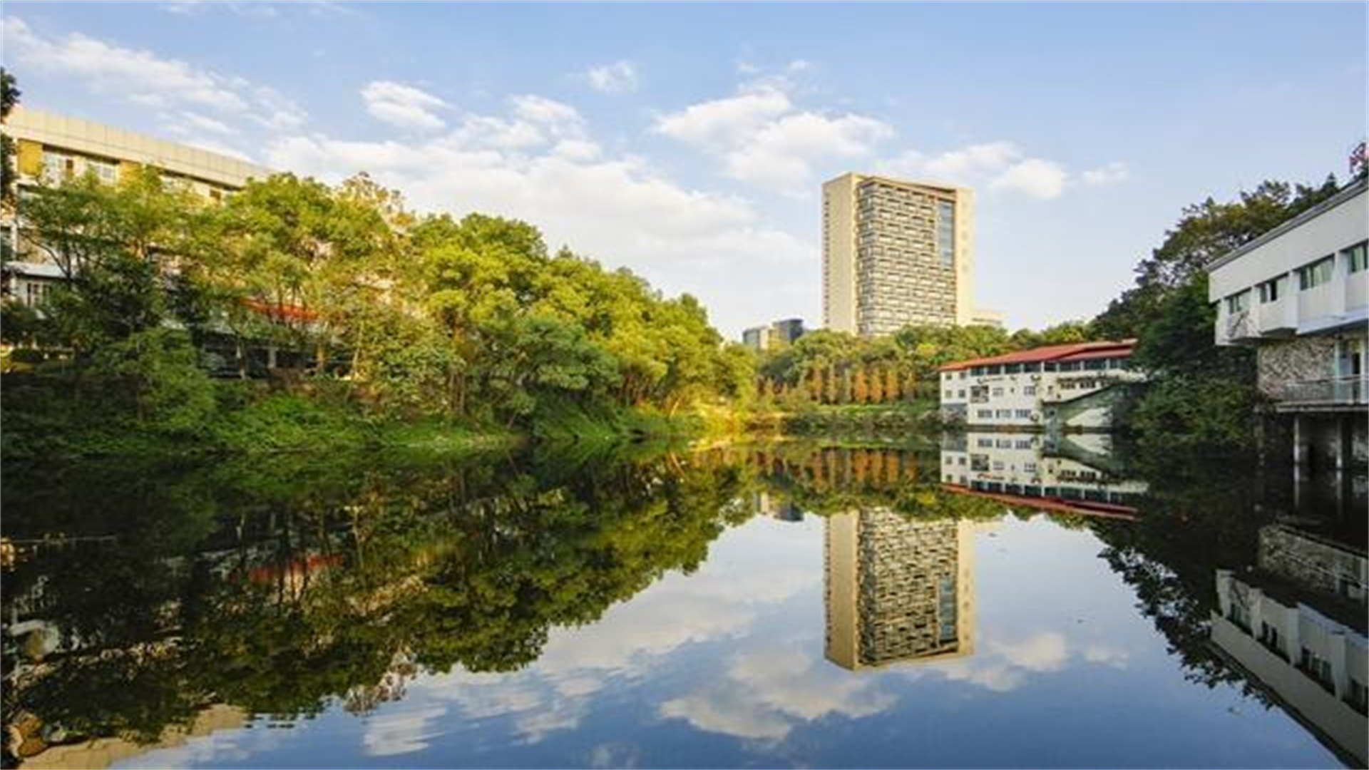 西南大学：仅有2个体育专业，却让学生获2金1银1铜，学生有福了