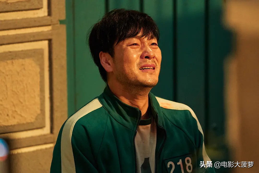 《弥留之国的爱丽丝》网飞爆仓！它与《鱿鱼游戏》比到底差在哪？