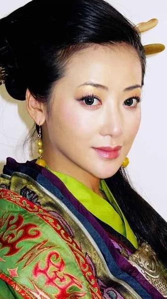 吓死亲生儿子，害死小妾，为什么她还被称为完美女性