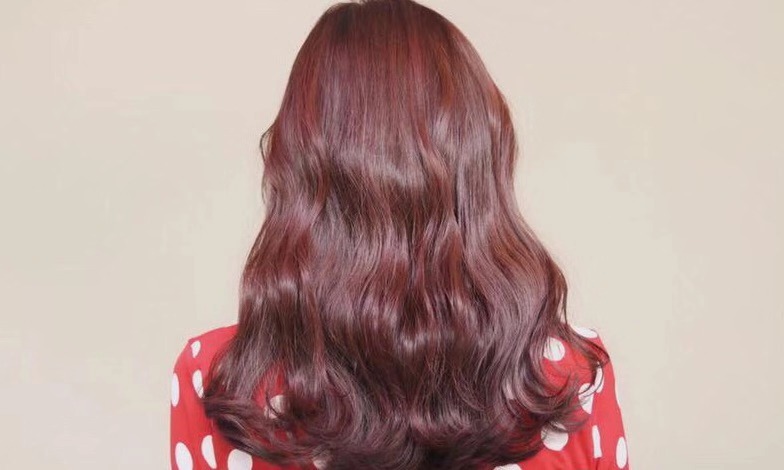 揭秘美业手艺人：年入百万 专注为顾客“洗脸”