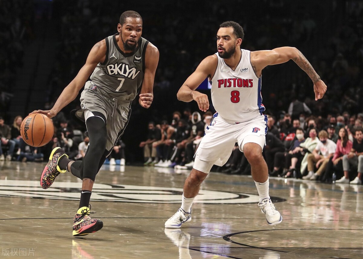 为什么nba有时候故意犯规(扔球被罚2万5，二级恶意犯规遭驱逐！两连胜杜兰特为何这么暴躁？)