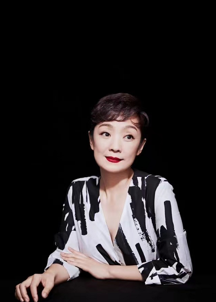 张嘉译老婆王海燕图片(张嘉译的老婆怪不得受宠) - 赤虎壹号