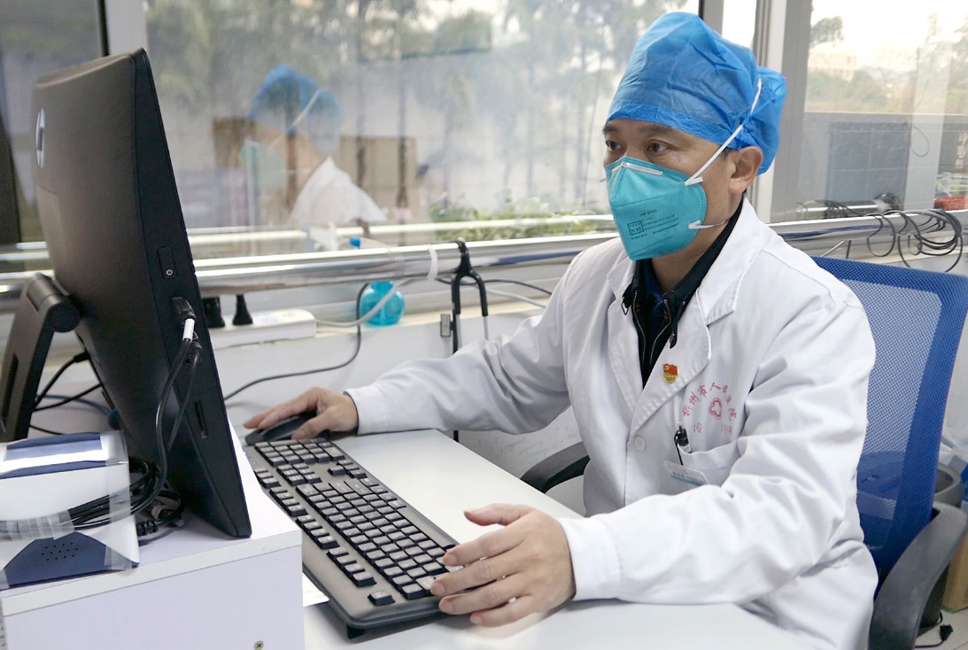 专科生想拥有“铁饭碗”,可报考公费医学生，学费还能免