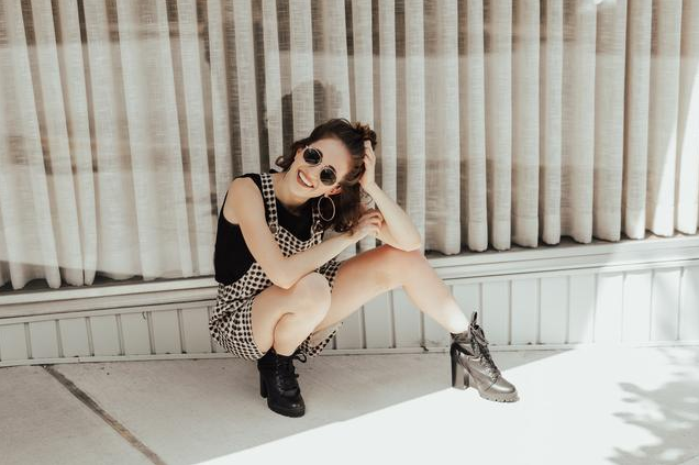 “与其指望男人，不如懂得依靠自己”