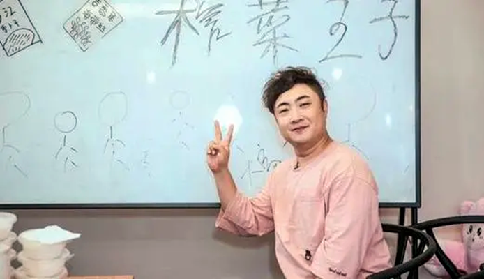 乔杉：为出名放弃尊严，简历被扔垃圾桶，师哥是“光头特派员”