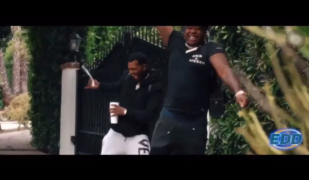 盘点rapper为炫富而做过的奇葩操作