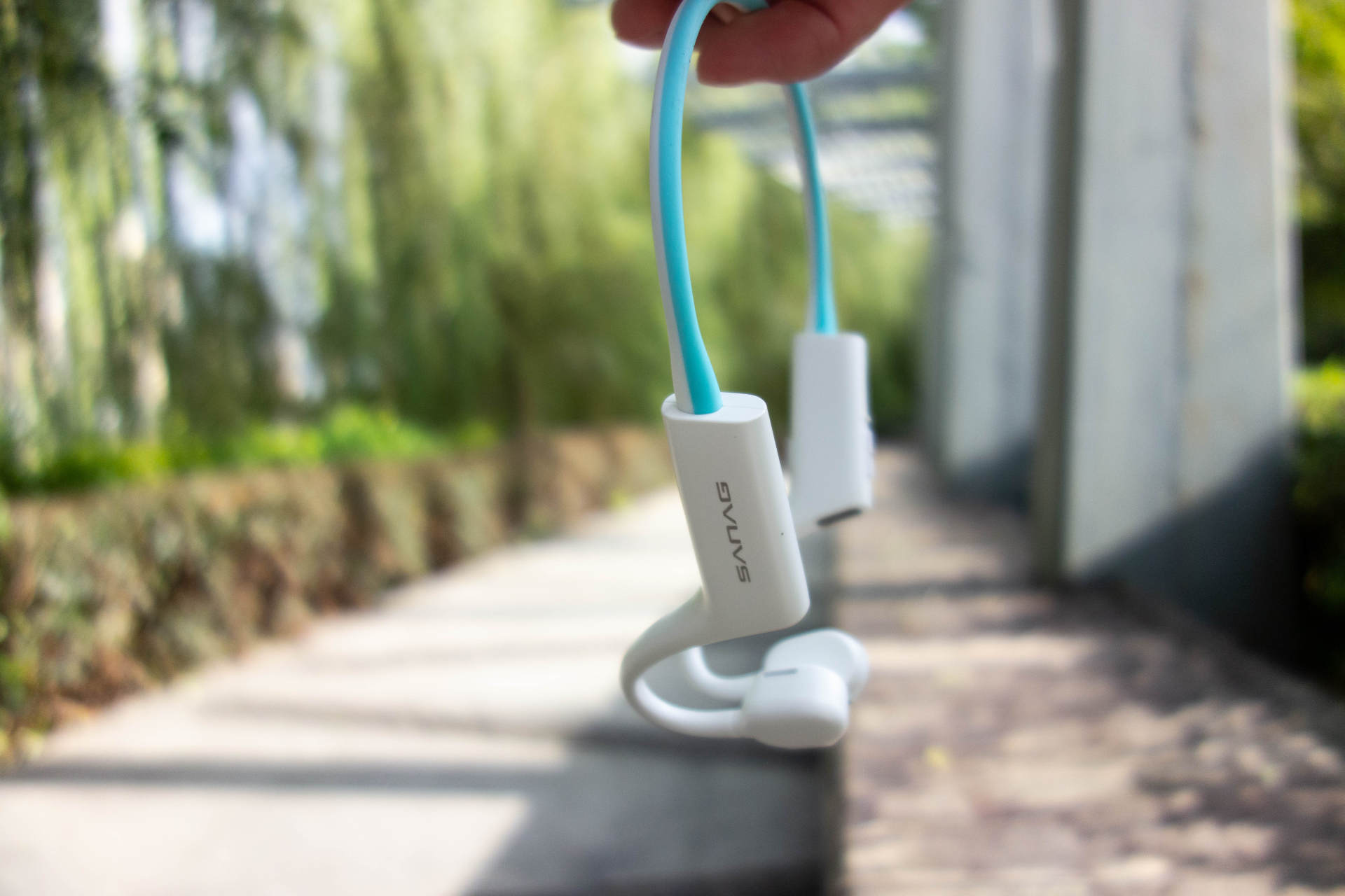 不入耳不振动的黑科技—气传导，萨那A7S 气传导运动蓝牙耳机简评