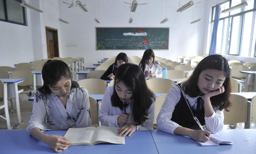 上大学之后，学生户口到底要不要迁到学校，过来人告诉你答案