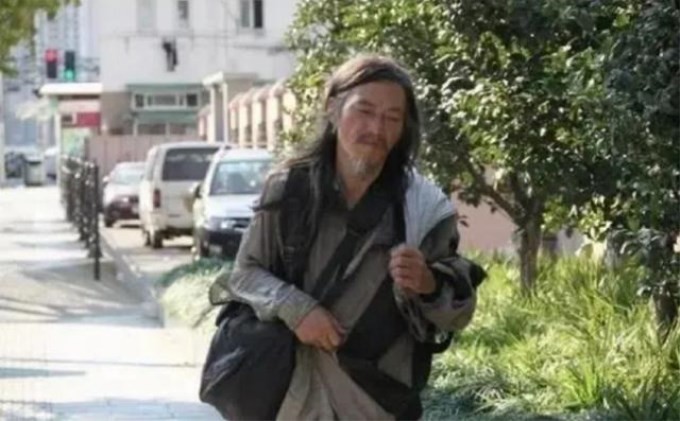 北理工学霸成流浪汉，捡垃圾为生12年！失联时究竟发生了什么？