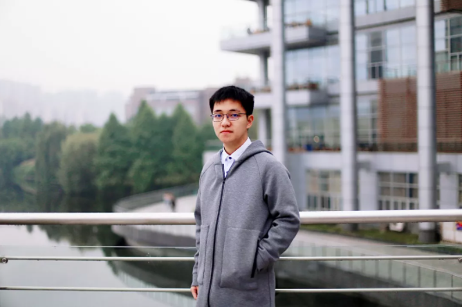 交大“大神”学霸：42门课程90+，专业第一斩获“最高荣誉”，保研顶尖学府