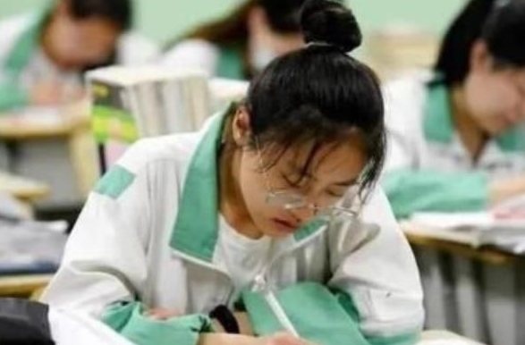 广东某地中考数学平均分低至19.5，家长不怪老师，反而质问出题人