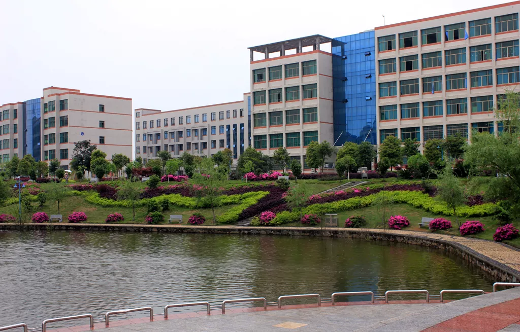 2021年益阳医学高等专科学校单独招生简章（2022参考）