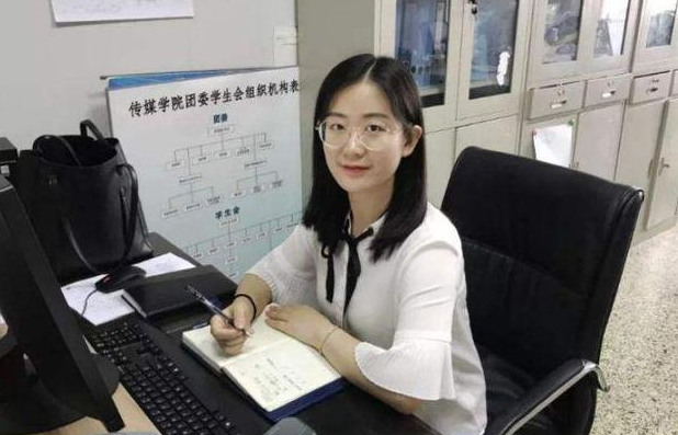 为什么研究生抢着当辅导员？看完工资表才知道，原来收入很可观