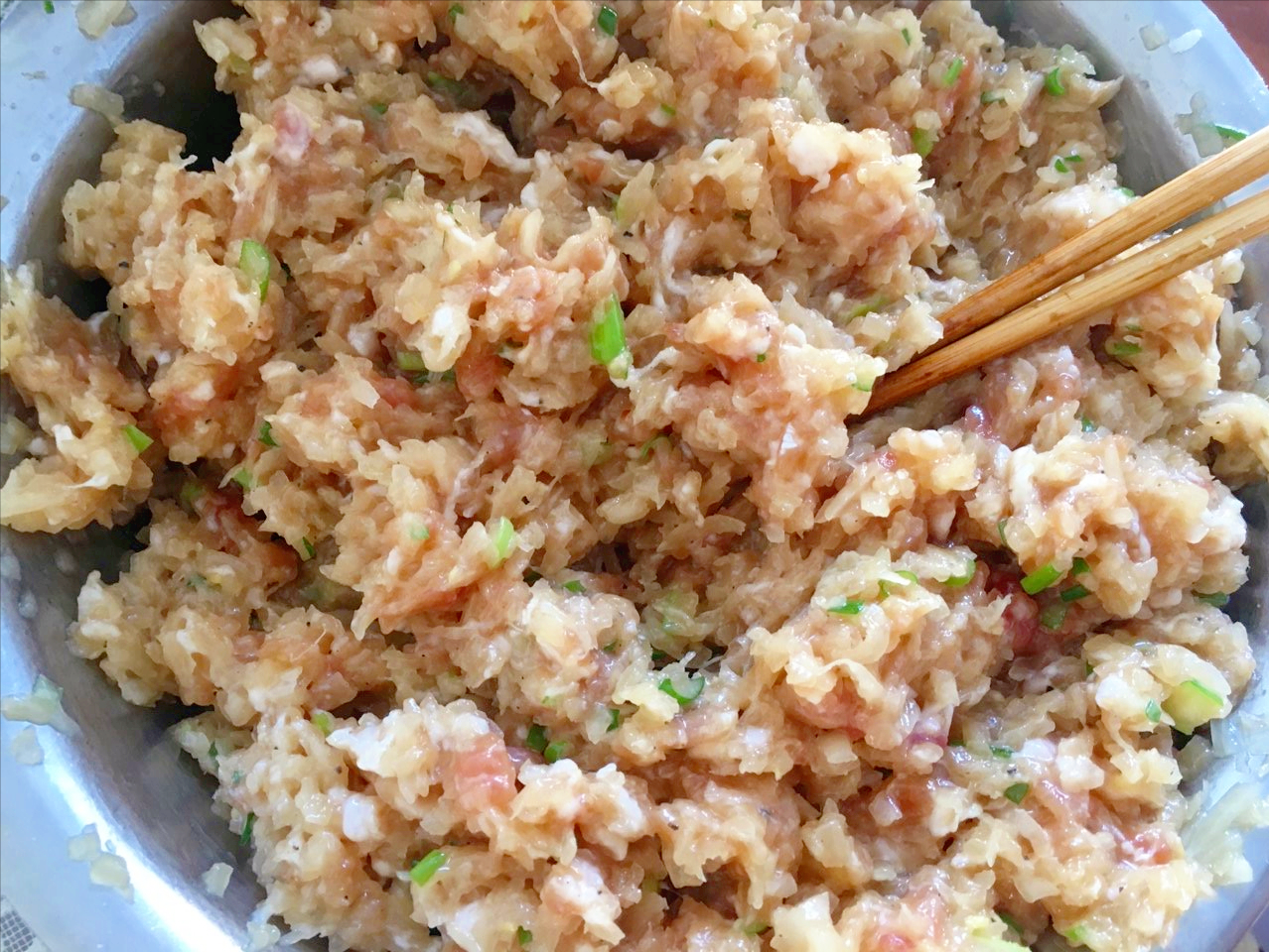 萝卜饺子好吃有诀窍，教你正确的调馅方法和用料，饺子不好吃才怪