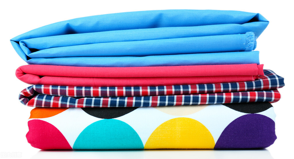 聚酯纤维和棉哪个好床上用品？什么材质的被子最舒服
