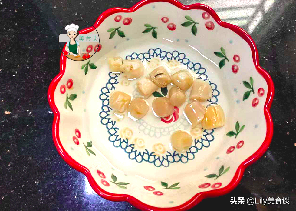 冬天，这蒸菜多做给孩子吃，简单一蒸10分钟出锅，营养好吃不上火