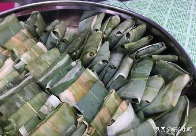 60岁大妈街边卖“它”，成本2元，售价5元，每天只卖200个