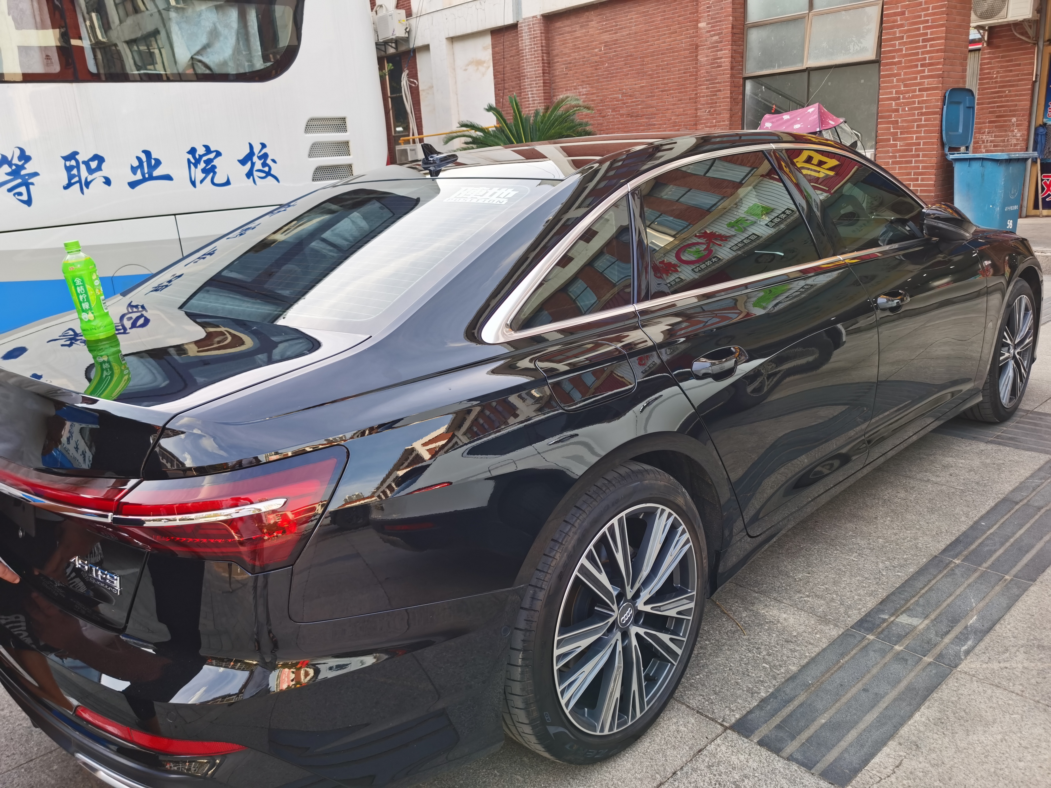 2.0T加双离合，带 quattro的奥迪A6L开了5千公里后，车主很满意