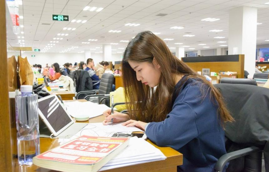 四川大學同寢室6名學生，集体被保研名校，网友：值得大學生学习