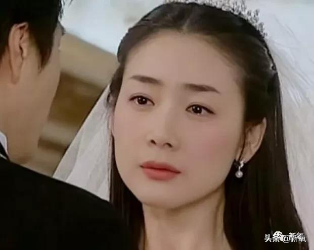 韩国悲剧女王崔智友,明明大眼睛水汪汪,但是整体长相却很悲情?