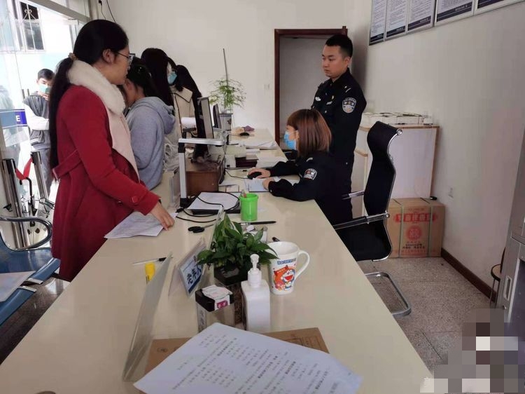 「提升“九率一度”建设平安镇巴」镇巴县公安局多措并举扎实开展高考学生户籍资格审查工作