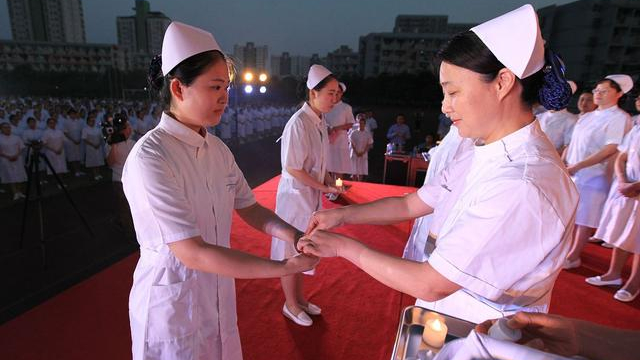 女生适合学哪些专业？推荐报考8个专业，学习难度小、就业前景好