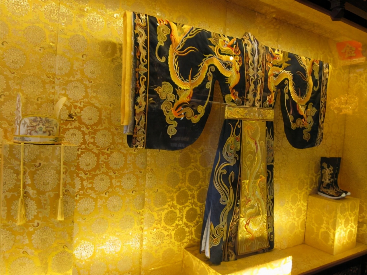 真实龙袍图片(古代的龙袍才是顶级奢侈品) - 赤虎壹号