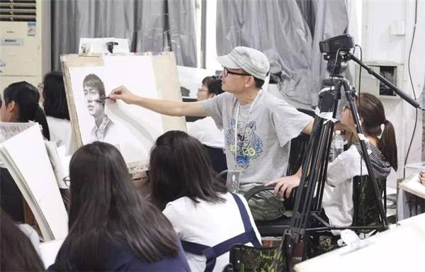 北电21级“九朵金花”集合，没有一张是网红脸，你最看好谁？