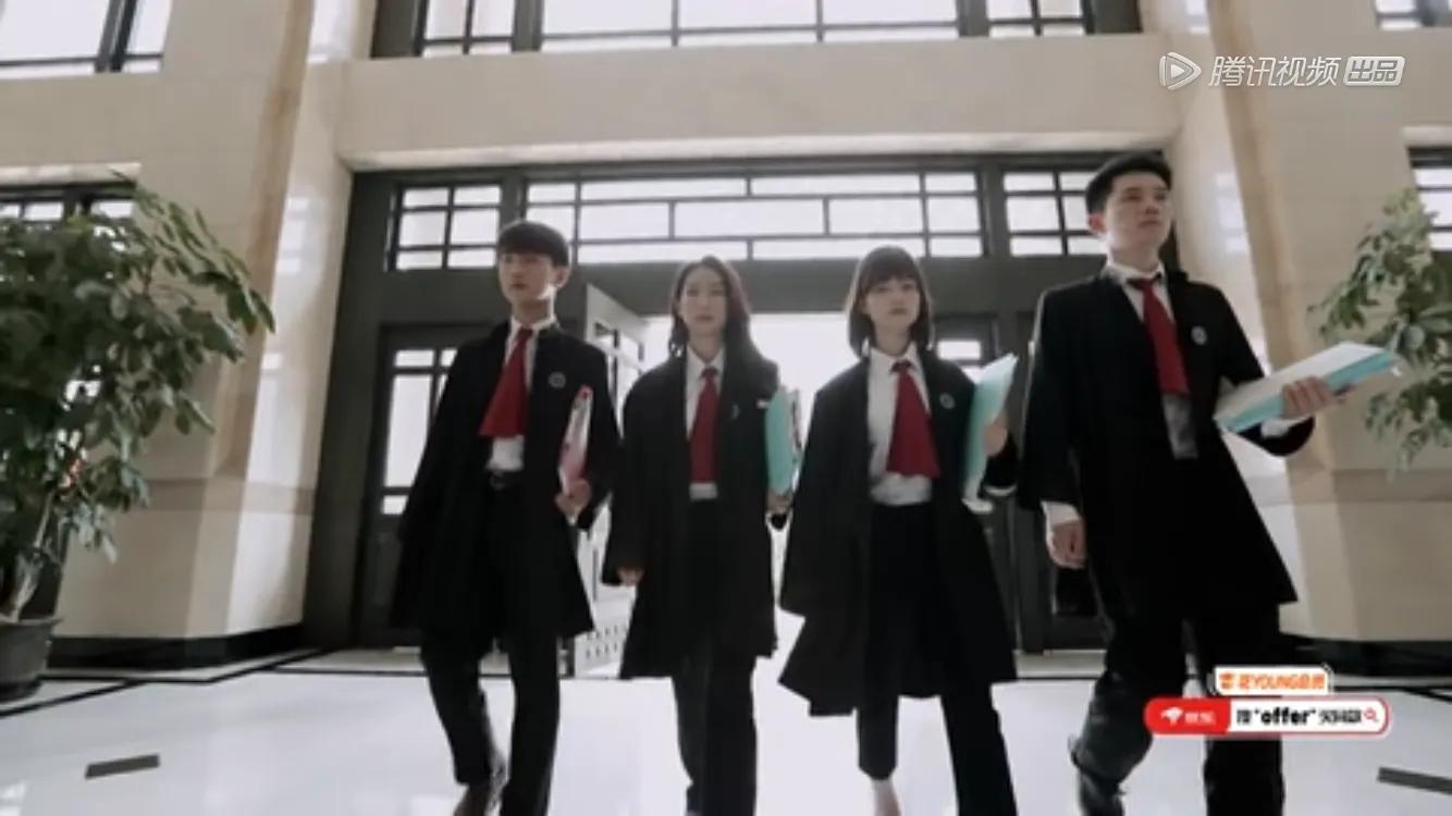 一张图说明白年薪千万律师升职记：高光与现眼同在