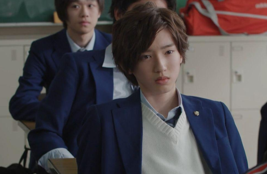 中学生不良发型大全,总有一款是你见过的,德育主任一脸无奈