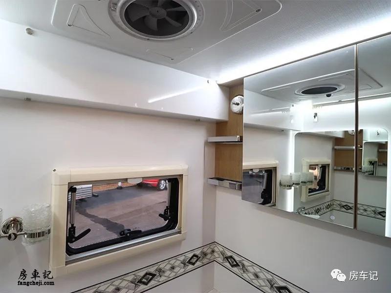 你敢卖，我敢买！售价228.8万的房车，究竟有哪些亮点？