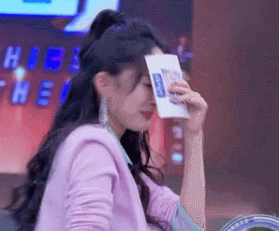 “华为小公主”的一支舞，暴露娱乐圈多少明星的尴尬