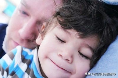 男孩子黏妈妈：真的会娘炮，会妈宝男吗？原来阻断母子亲情更可怕