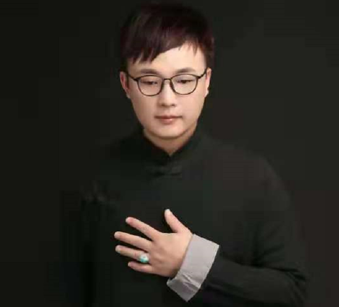 著名音樂唱作人珞巖新歌《敬蒼?！氛鸷硜硪u