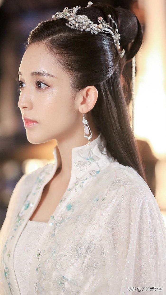 15位侧脸古装美人,鞠婧祎,丽颖,景甜,娜扎,热巴你最喜欢谁?