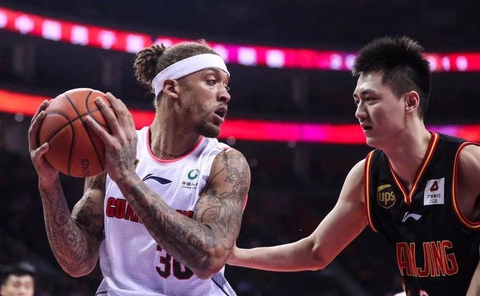 比斯利在nba为什么(CBA大BUG！为什么比斯利这么强，但NBA就是不愿意要他？)