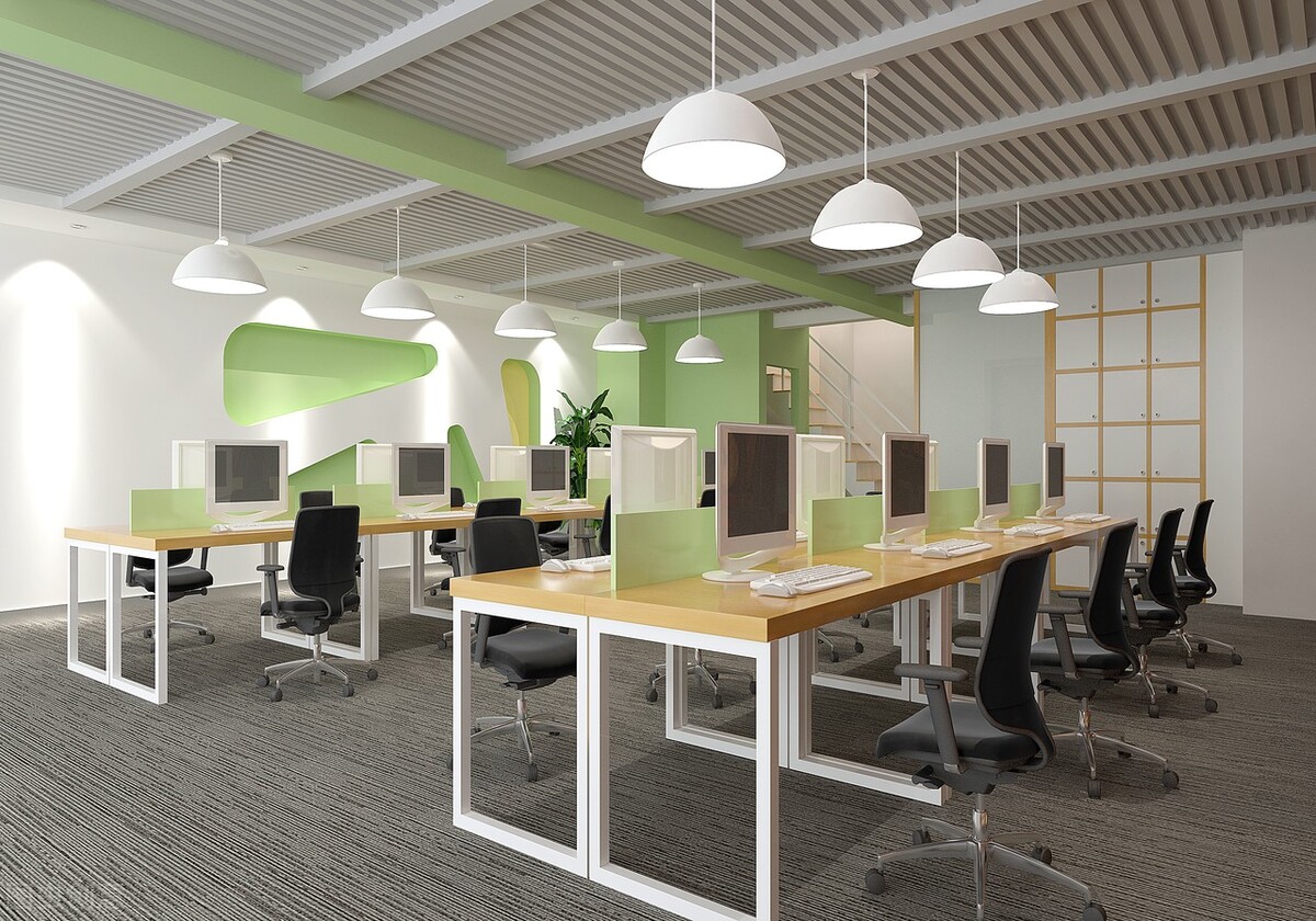 老板的办公室应该放在什么位置(坐完电梯后老觉得一上一下的)