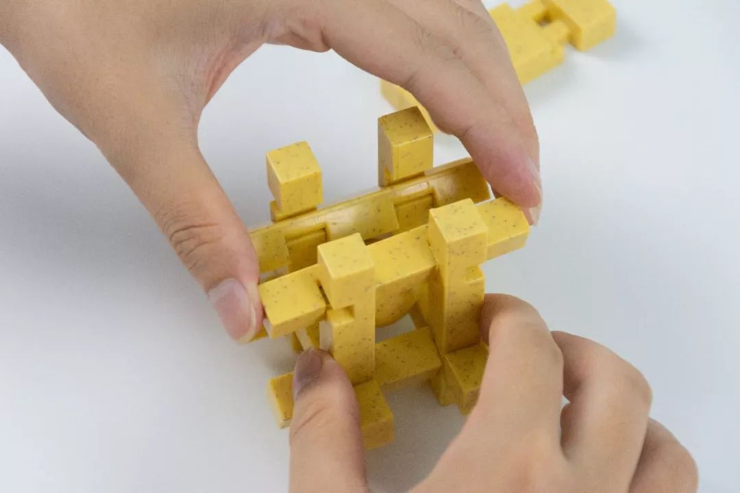 鲁班锁12根拼装步骤图(十二根笼中取球)-诚智百科网