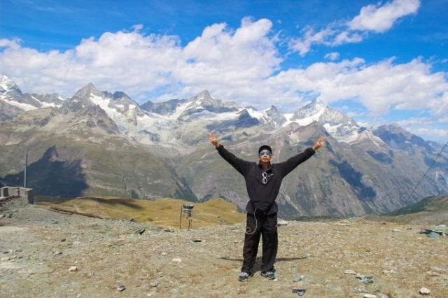世界最难登顶的山峰，马特洪峰，三角锥造型是阿尔卑斯山的形象