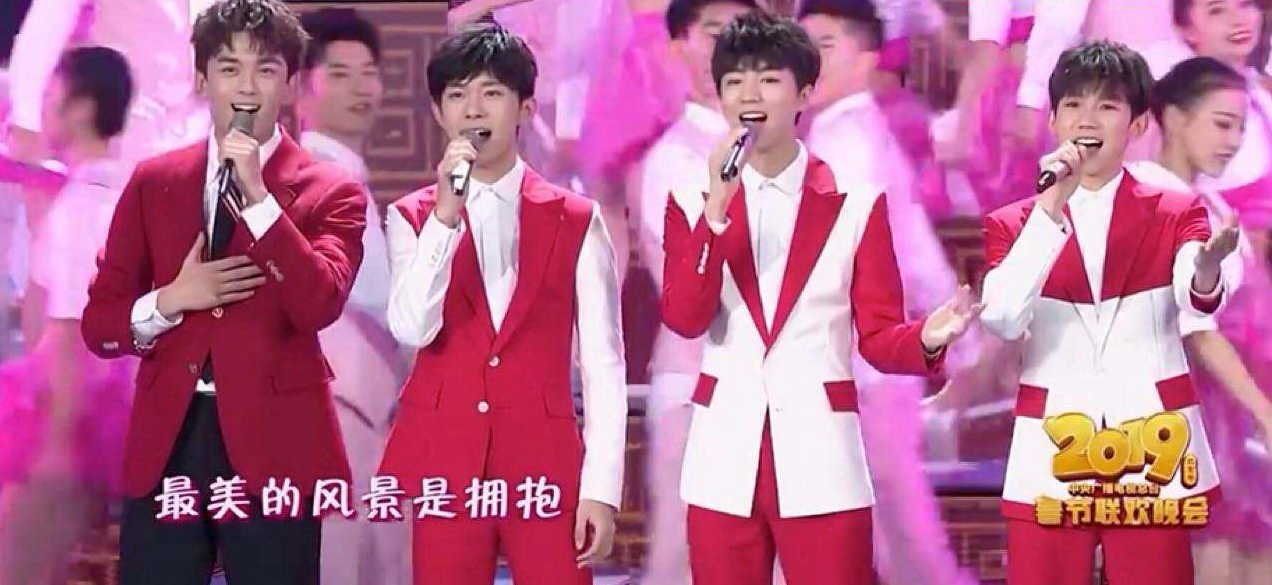 童星成长之痛：关晓彤与鹿晗谈恋爱遭质疑，王源抽烟写情歌惹争议