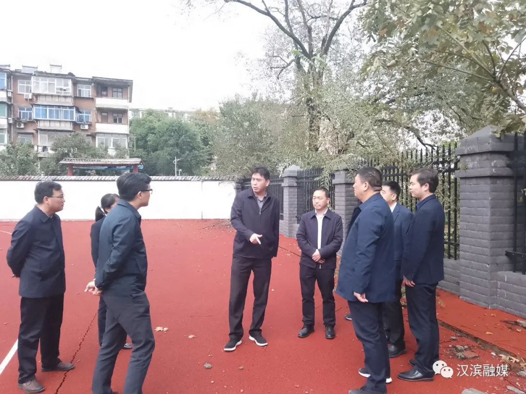 吴大林调研城区集团化办学工作