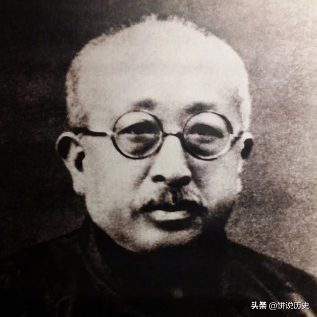 1942年，送报童无心说漏嘴，惊惧的周恩来执意决定：我要出院