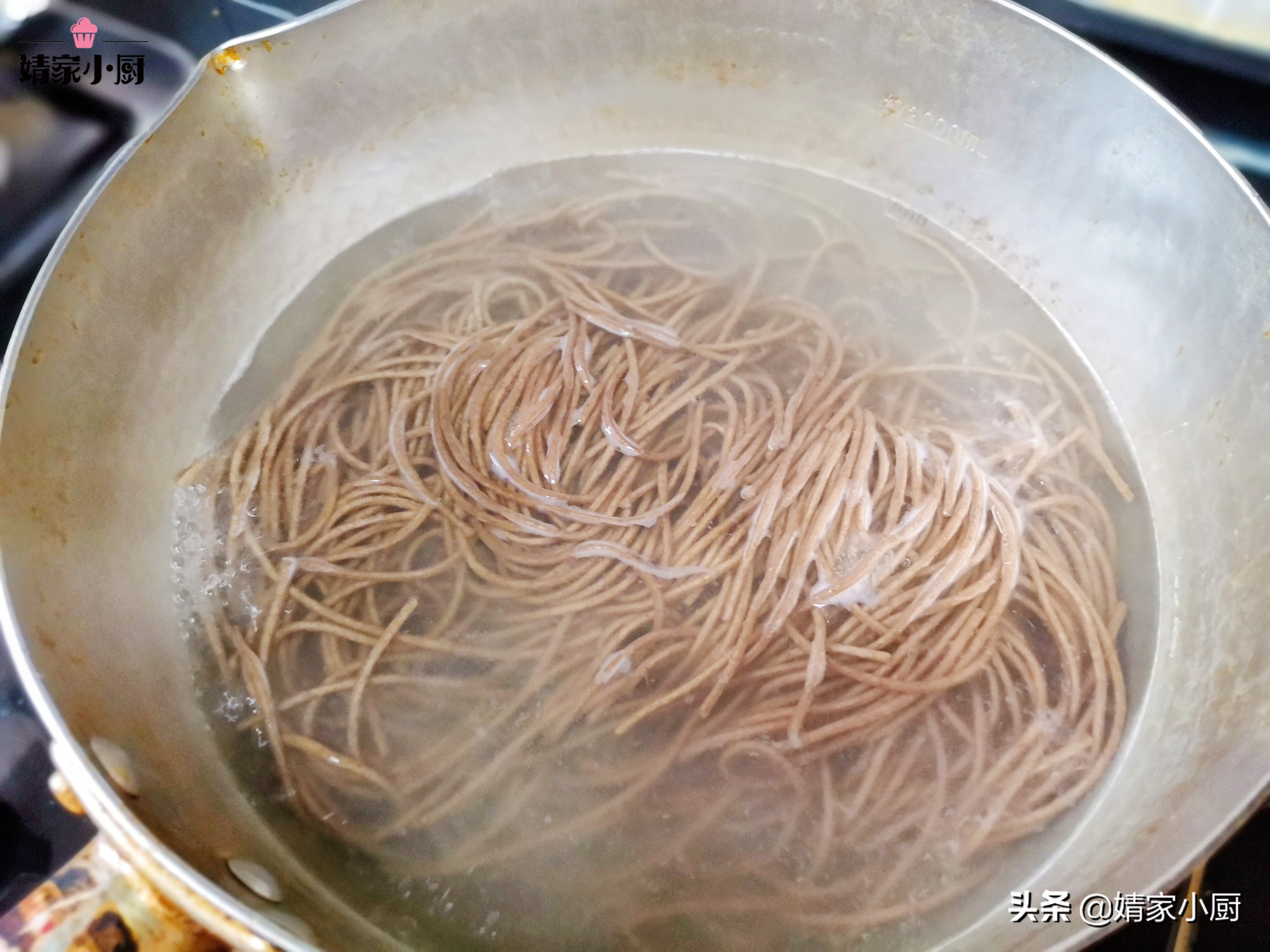 减脂期也能吃的“荞麦面”这么做，美味营养，轻松吃出小蛮腰