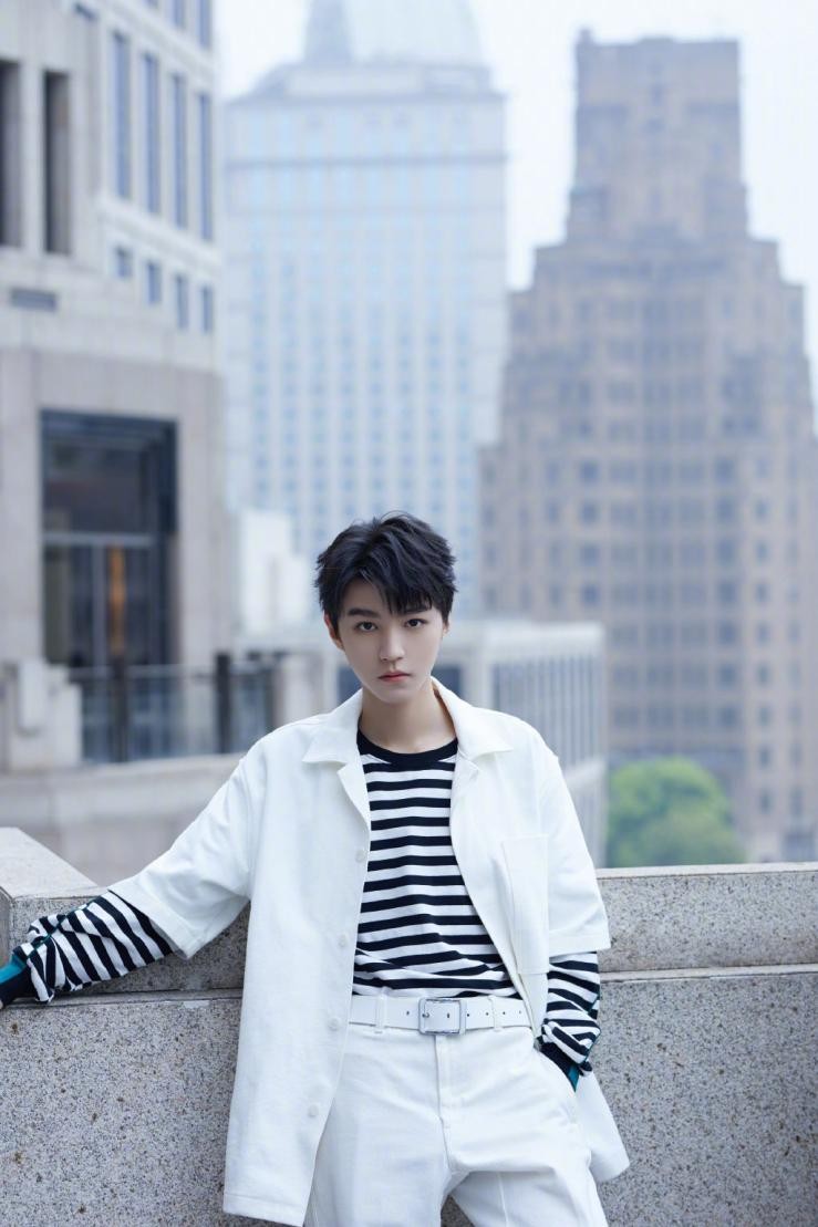 内娱95后小生神颜大赏：陈星旭可盐可甜，王俊凯从小帅到大