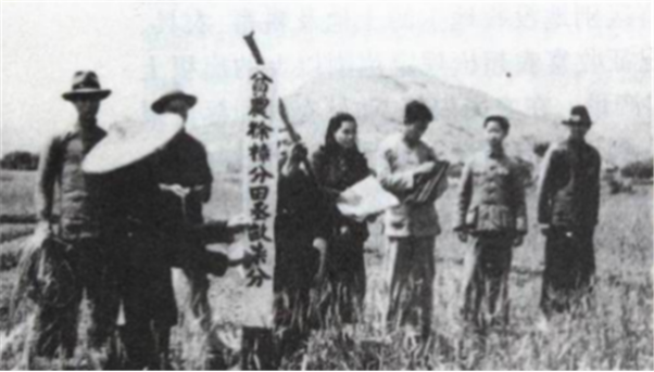 毛主席如何评价农民？76年前的中共七大上，毛泽东为农民定基调