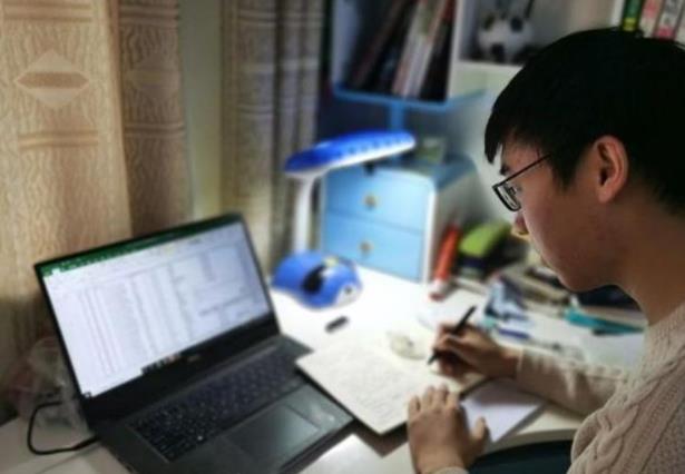 还没开学，准大学生入学开销已经过万，1500的生活费真的够吗