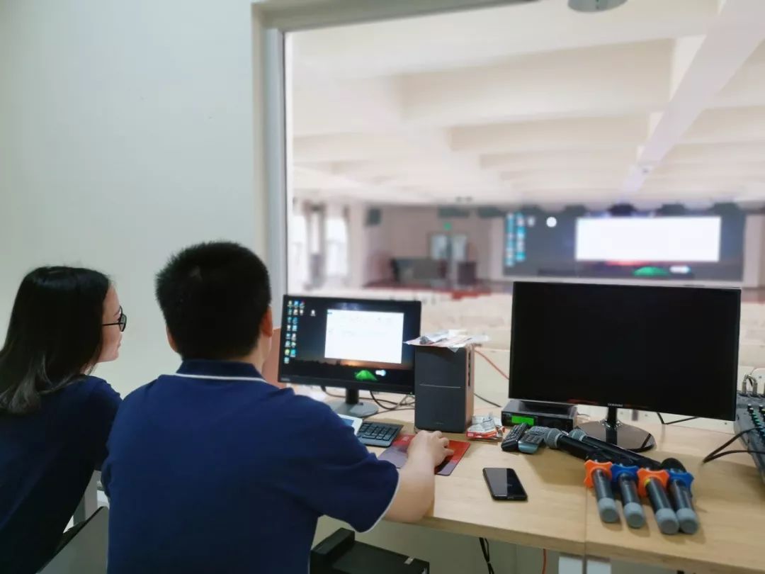 王府学校（运城） 在王府学校的人，自带“温暖体质”