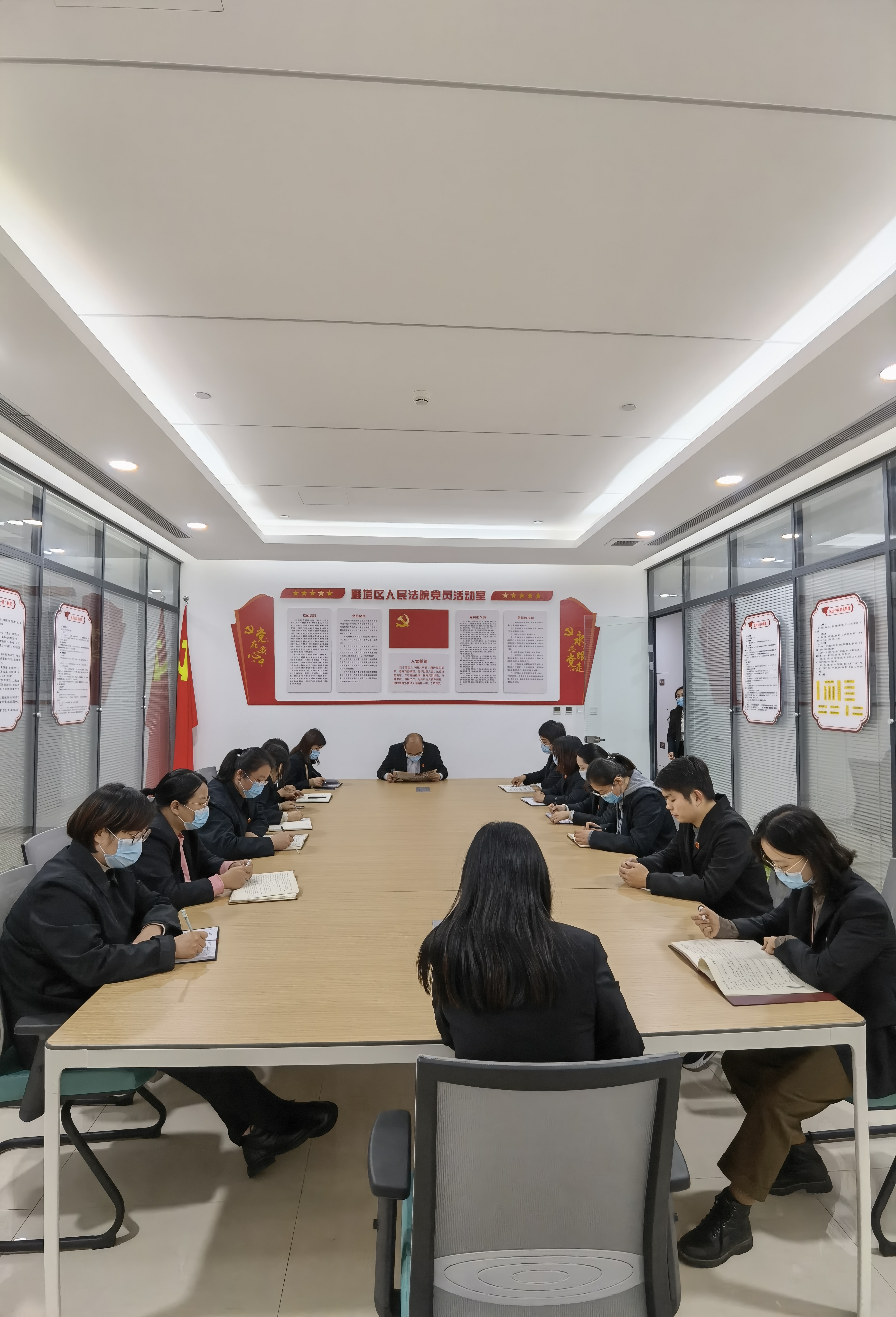 西安雁塔法院积极开展全国模范法官杨军同志先进事迹学习宣传活动