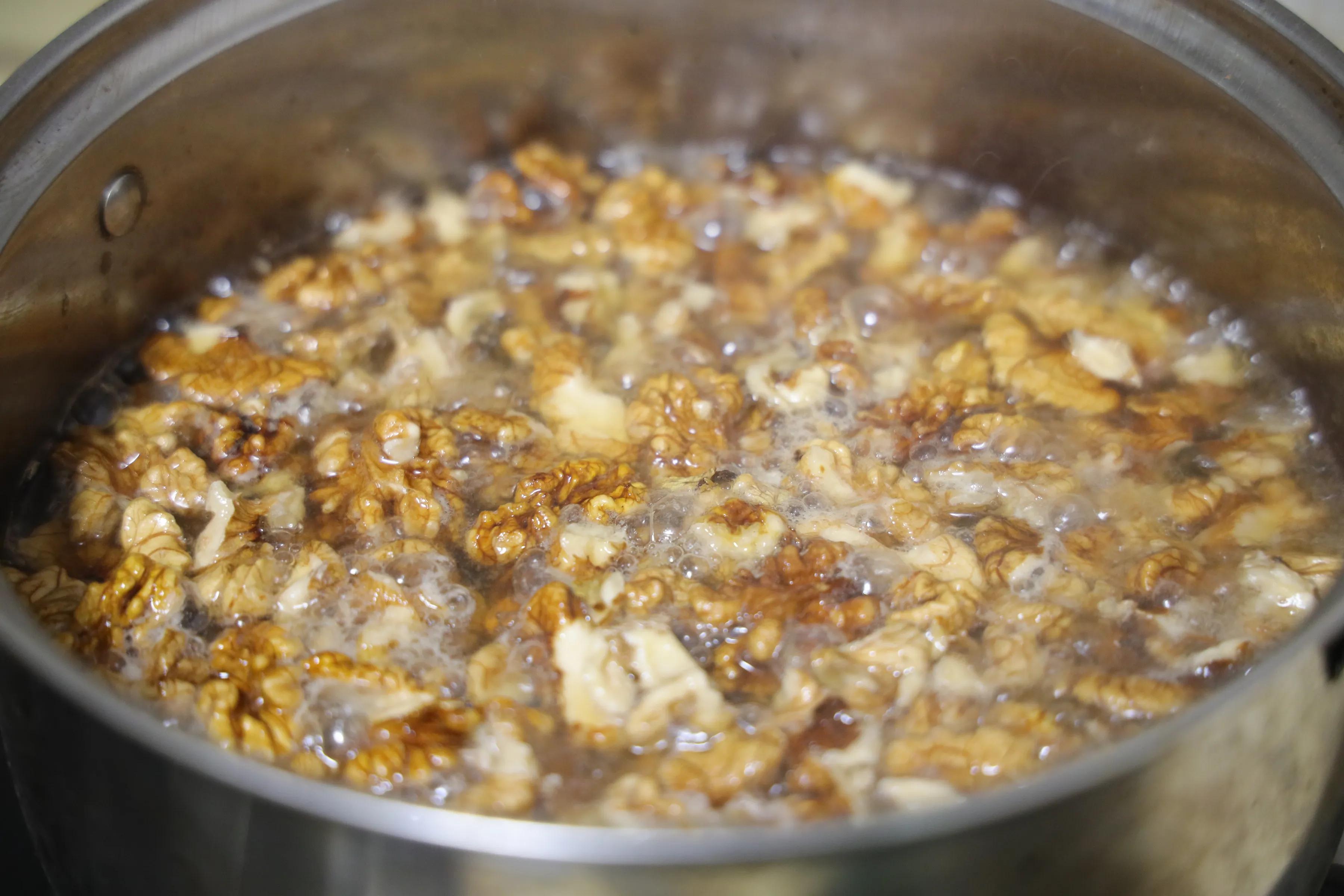 吃不完的核桃做成核桃酱，早餐抹馒头抹面包，超好的优质脂肪